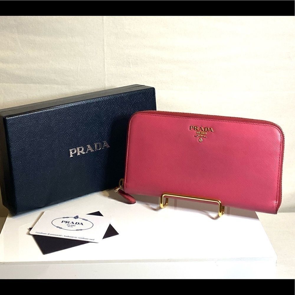 Authentic Prada Saffiano Zippy Wallet